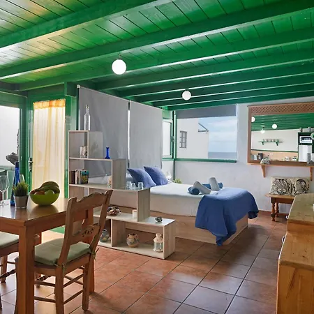 La Chalanita Apartment *